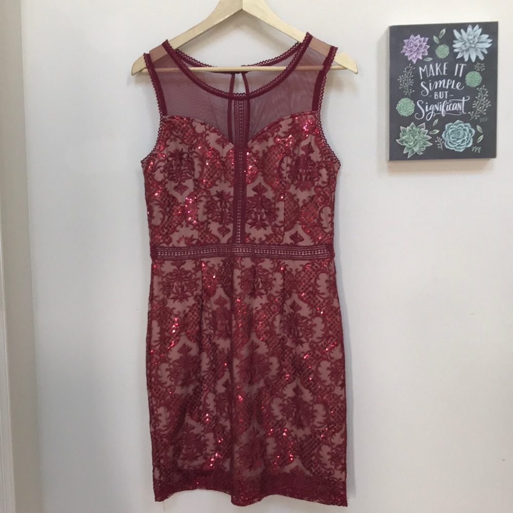 ✨Stunning✨sheath cocktail dress